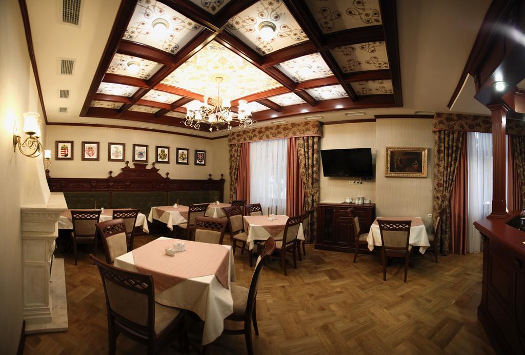 לבוב Villa Stanislavskyi Hotel מראה חיצוני תמונה
